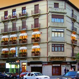 Hostal Navarra B&B
